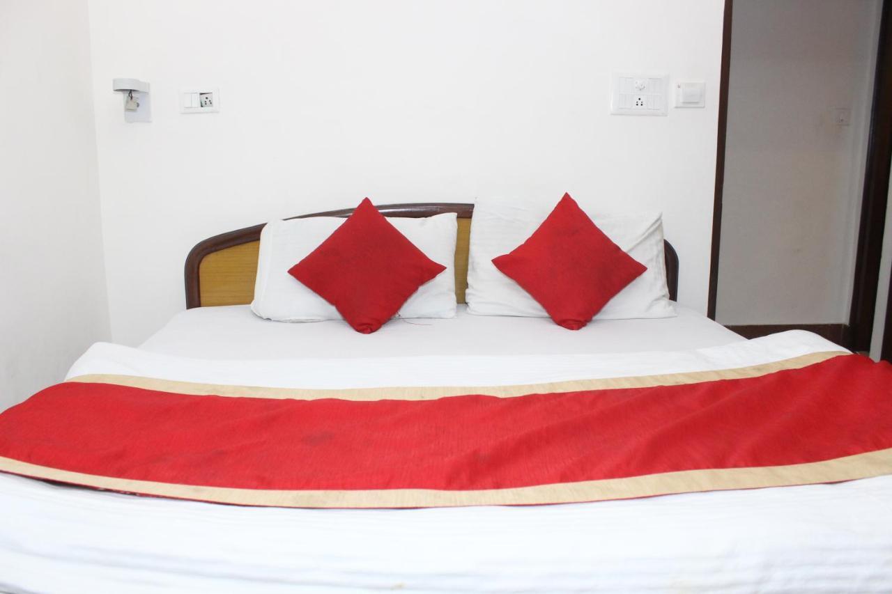 Hotel Dolls Inn Nainital Buitenkant foto