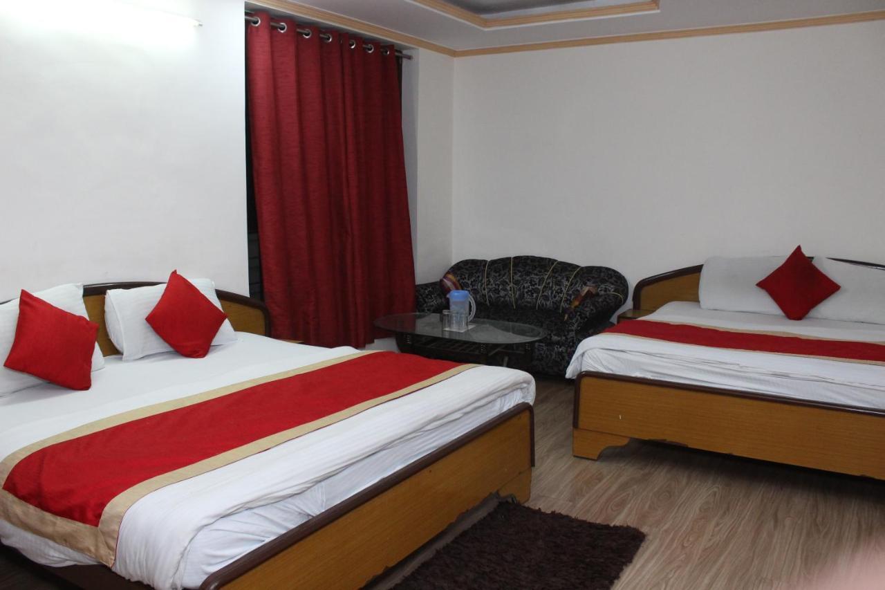 Hotel Dolls Inn Nainital Buitenkant foto