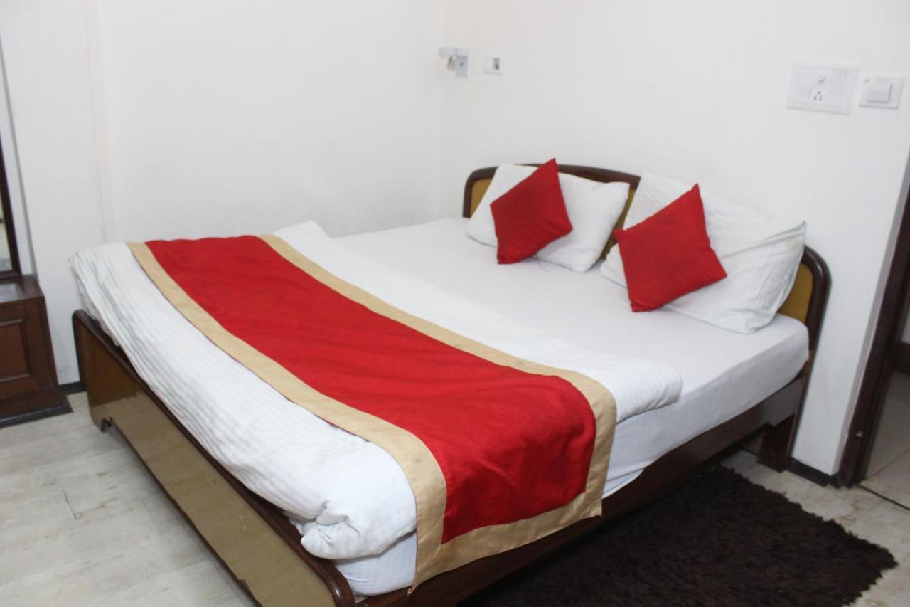 Hotel Dolls Inn Nainital Buitenkant foto