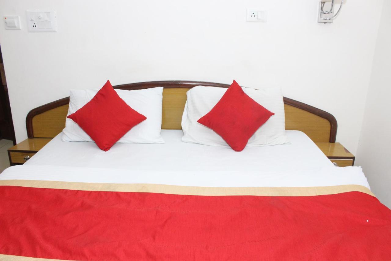 Hotel Dolls Inn Nainital Buitenkant foto
