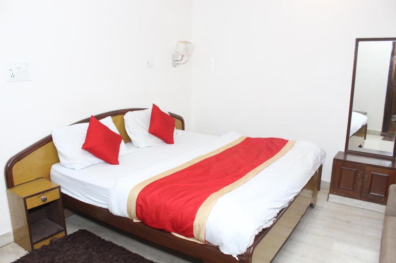 Hotel Dolls Inn Nainital Buitenkant foto